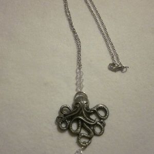 NWOT.  Octo Necklace